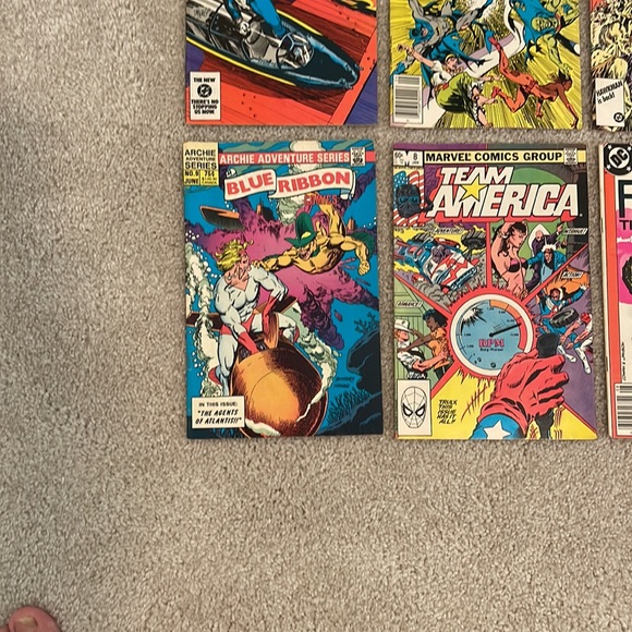 Lot of 6 Comics Variety - Picture 5 of 5